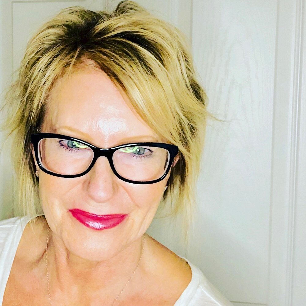 Meet your Posher, Carri